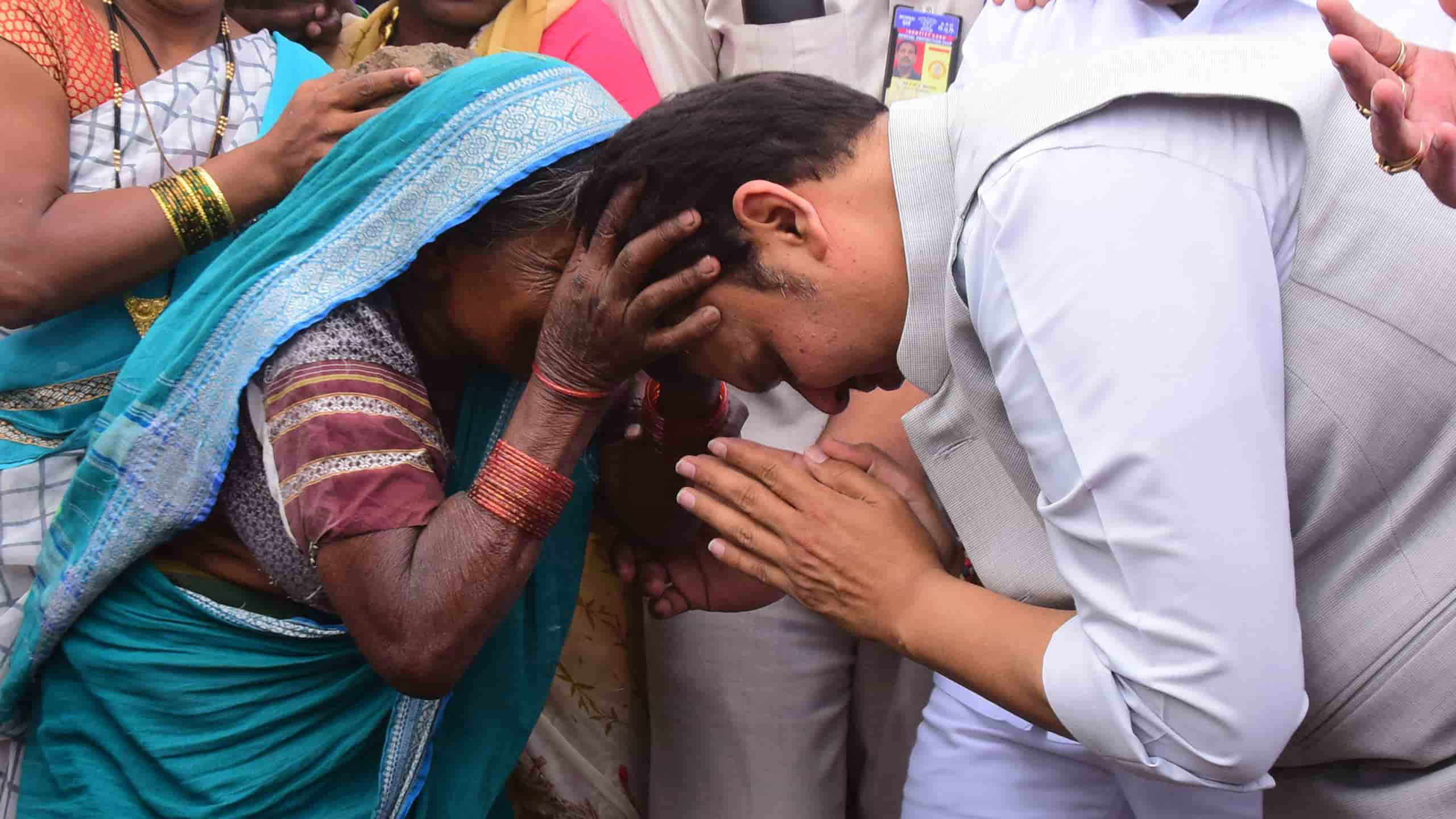 Devendra Gangadharrao Fadnavis profile cover image